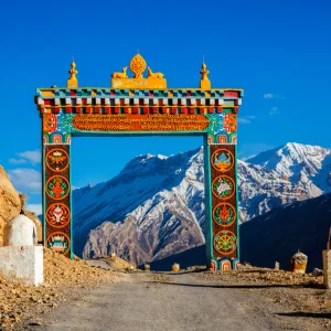 Heavenly Himalayas & Dazzling Delhi